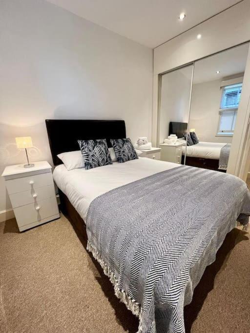 Superb 2Bed/2Bath Flat Waterloo London Lägenhet Exteriör bild