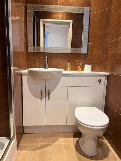Superb 2Bed/2Bath Flat Waterloo London Lägenhet Exteriör bild